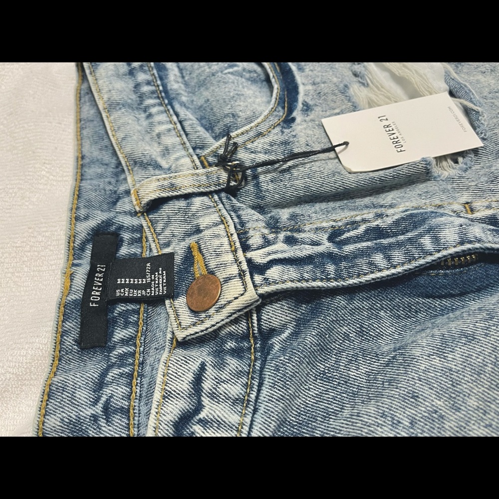 High waist denim shorts - Picture 2 of 3